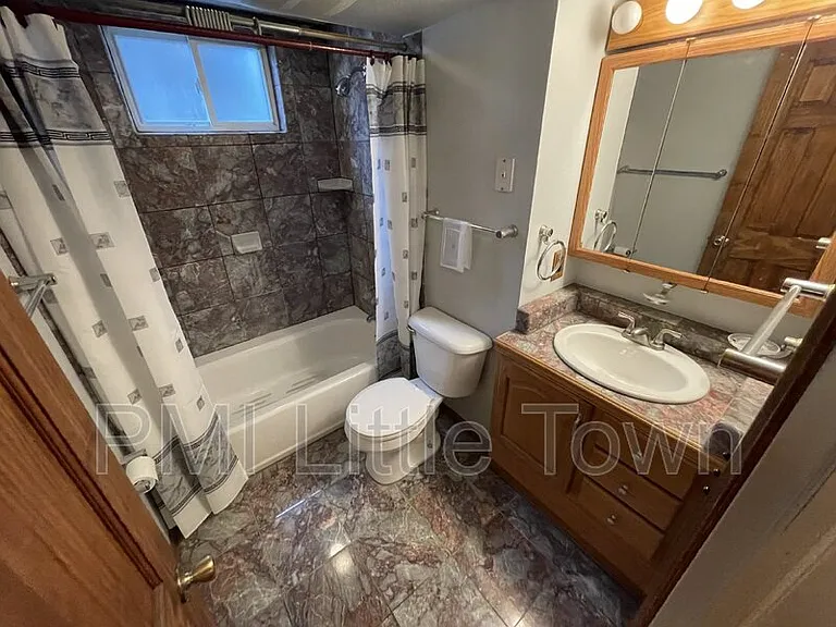 7893 Greenwood Blvd — Photo 11