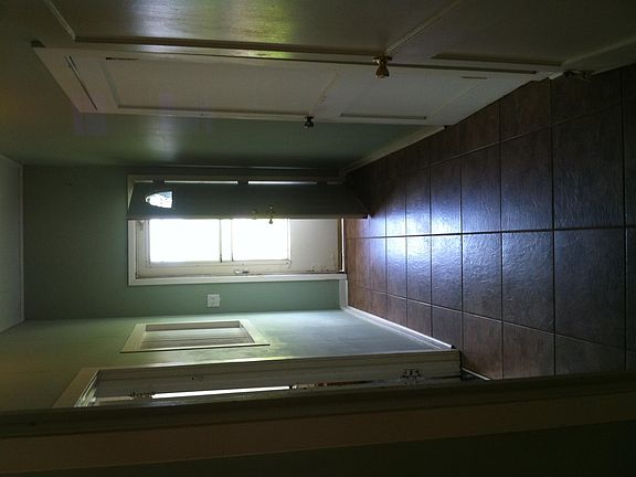 Hallway between bedrooms