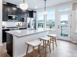 15 Tuckman Dr S, Monmouth Junction, NJ 08852