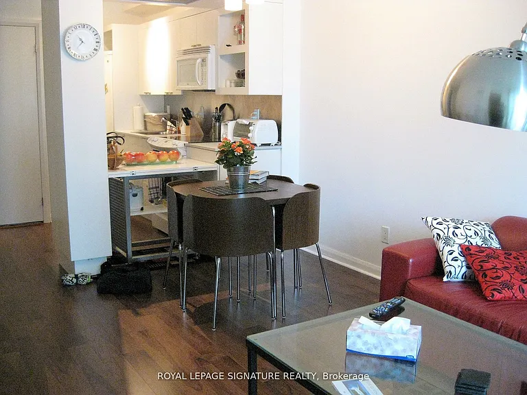 111 Elizabeth St #1502 — Photo 4