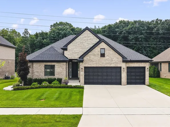 53908 Lawson Creek Dr, Shelby Township, MI 48316