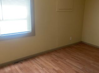 623 Salveter St APT C, Madison, IL 62060