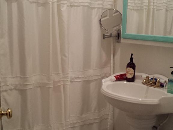 4th image of 2959 S Parnell Ave APT 3