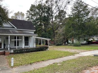 35 Cheatham St, Wadley, GA 30477