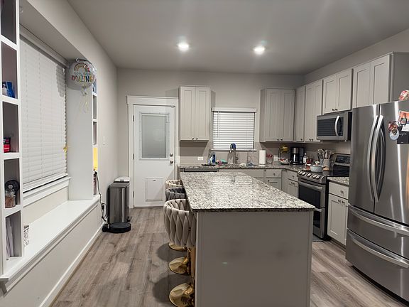 3rd image of 232 Fieldwood Dr #A