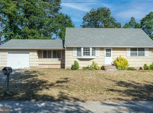 206 5th St, Waretown, NJ 08758