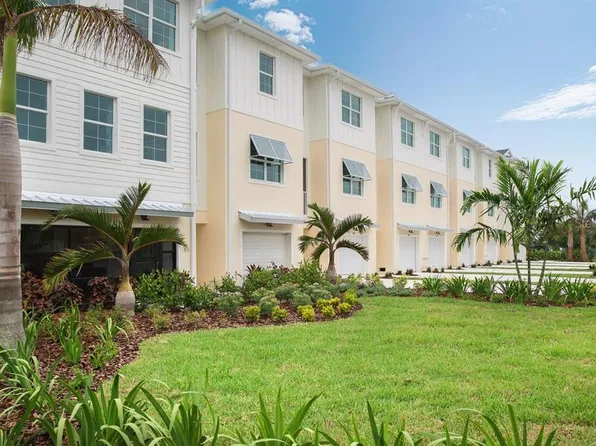 9912 Key Haven Rd, Seminole, FL 33777