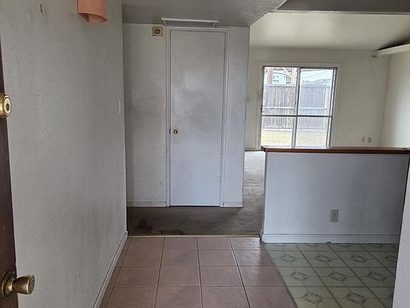 2nd image of 3645 W DIANA Avenue