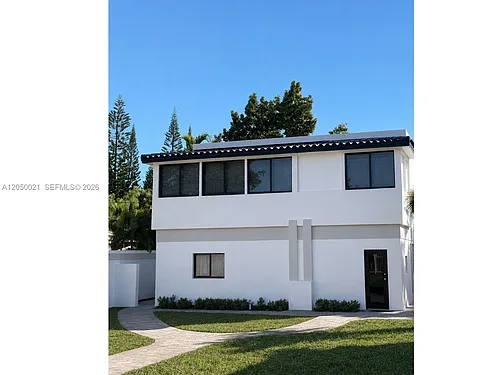 1920 SW 24th St #1 Photo 1 1920 SW 24th St #1 Photo 1