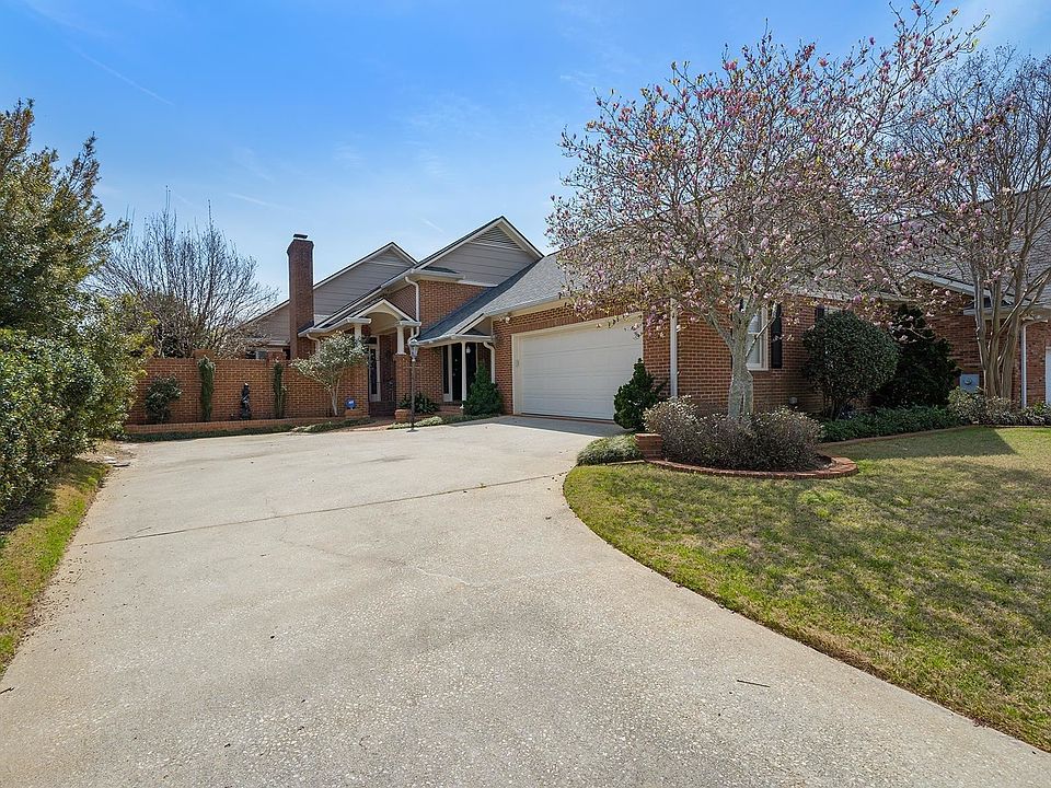 1st image of 8 Stonefield Ct