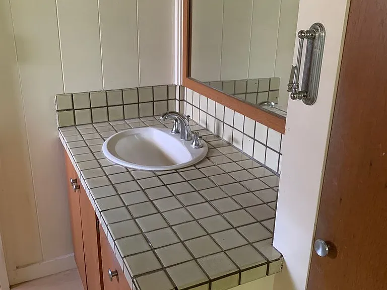 5158 Kilauea Ave — Photo 10