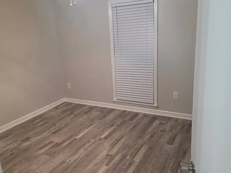 5808 Georgetown Dr — Photo 4