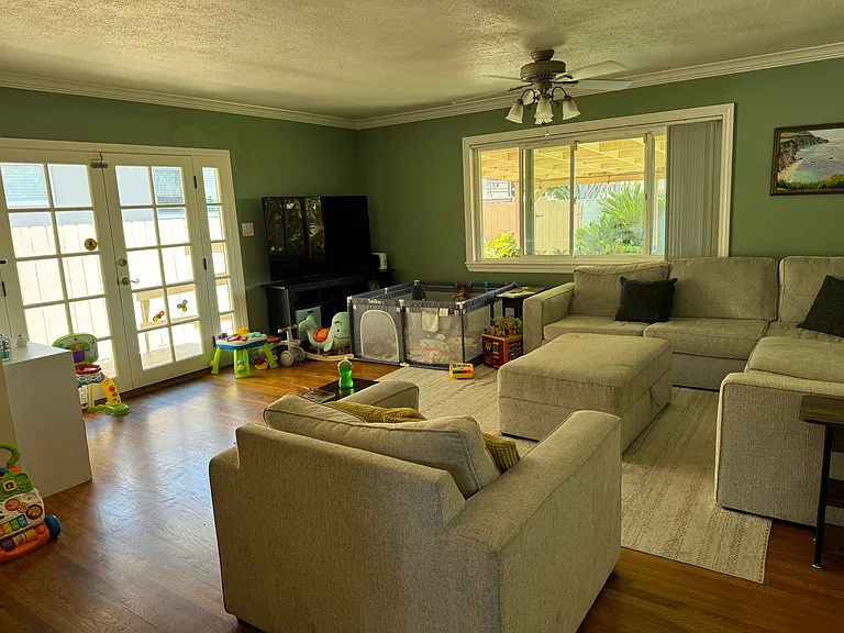 4281 Conrad Ave — Photo 6