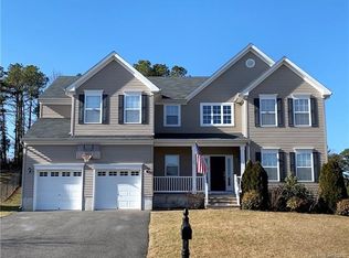 9 Blue Claw Dr, Barnegat, NJ 08005