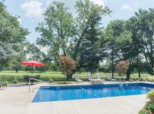 4000 Lyon Dr, Columbus, OH 43220