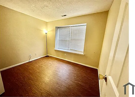 1460 Blue Brook Way — Photo 15