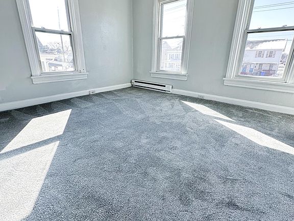 4th image of 216-218 W Wilson Blvd #X