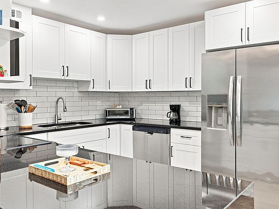 4th image of 2066 VENTNOR P #2066