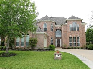 814 Harbour Pl, Sugar Land, TX 77478