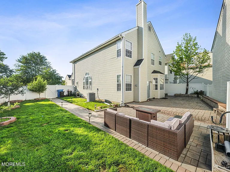41 Tall Oaks Ct — Photo 48