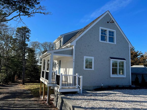 70 Barn Hill Rd