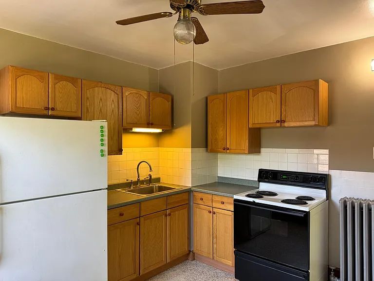 10 Dorchester Ave #1 — Photo 6