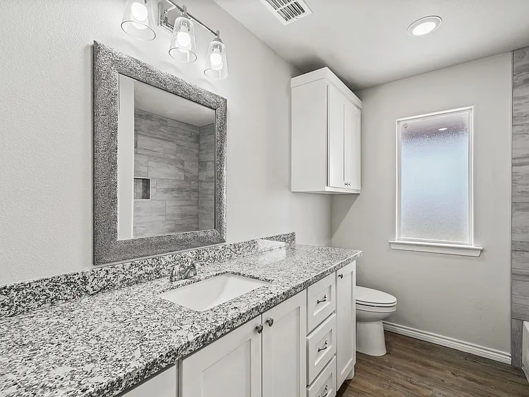 8807 N County Road 3200 — Photo 18