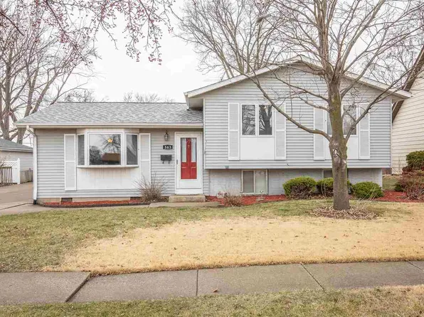 563 30th Ave, East Moline, IL 61244
