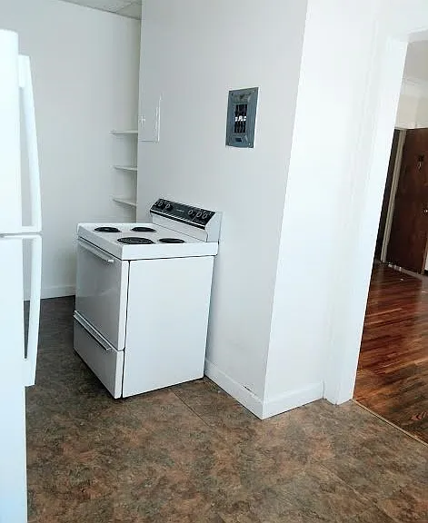 Hadley Hall — Photo 20