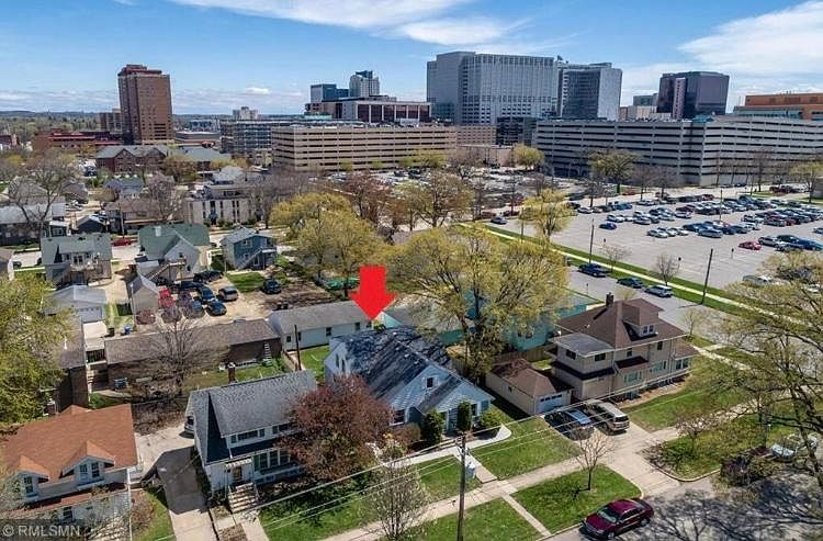 walking distance to Mayo Clinic