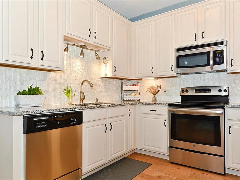 3617 Broad St — Photo 13