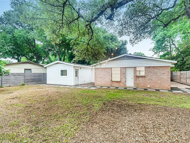 4813 Blueberry Trl — Photo 27