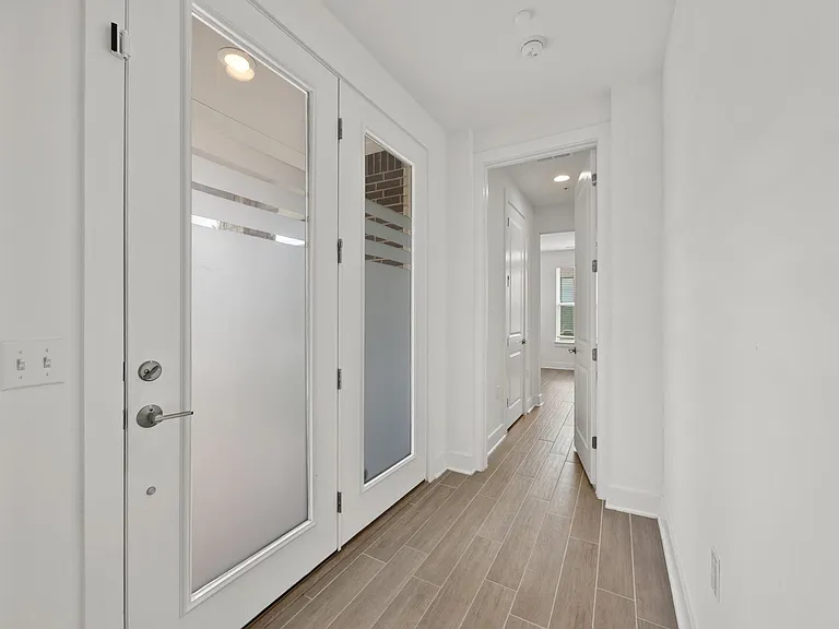 4412 Tilley St #E — Photo 11