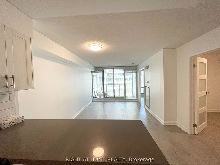 111 Elizabeth St #602 — Photo 10