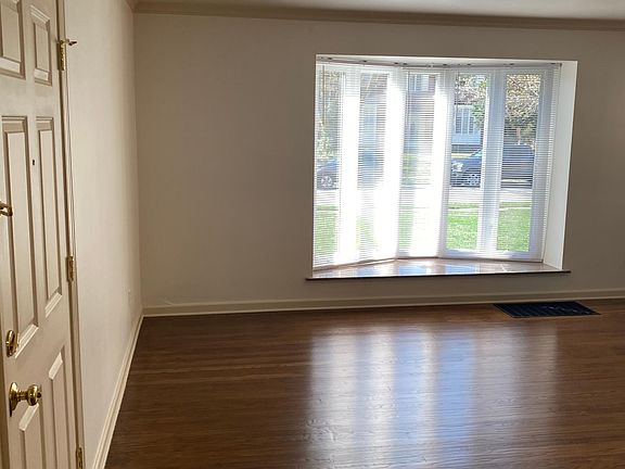 2nd image of 1670 Elmwood Ave #B