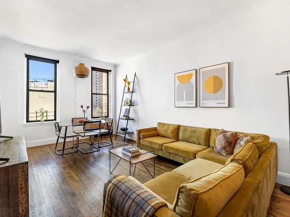 87 E 2nd St APT 4C, Manhattan, NY 10003