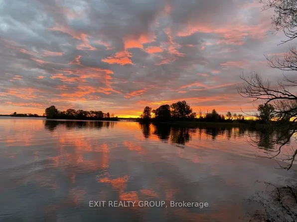 LOT 2 Hennessy St, Prince Edward County, ON K8N 0L5