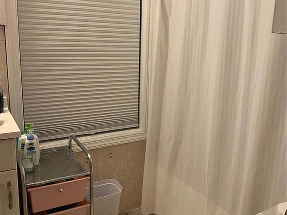 3rd image of 53 Deer Park Ave #1