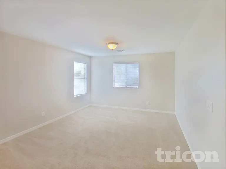21338 N Denver Ct — Photo 18