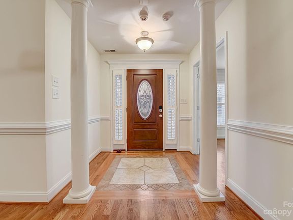 4th image of 401 Wintergreen Ct