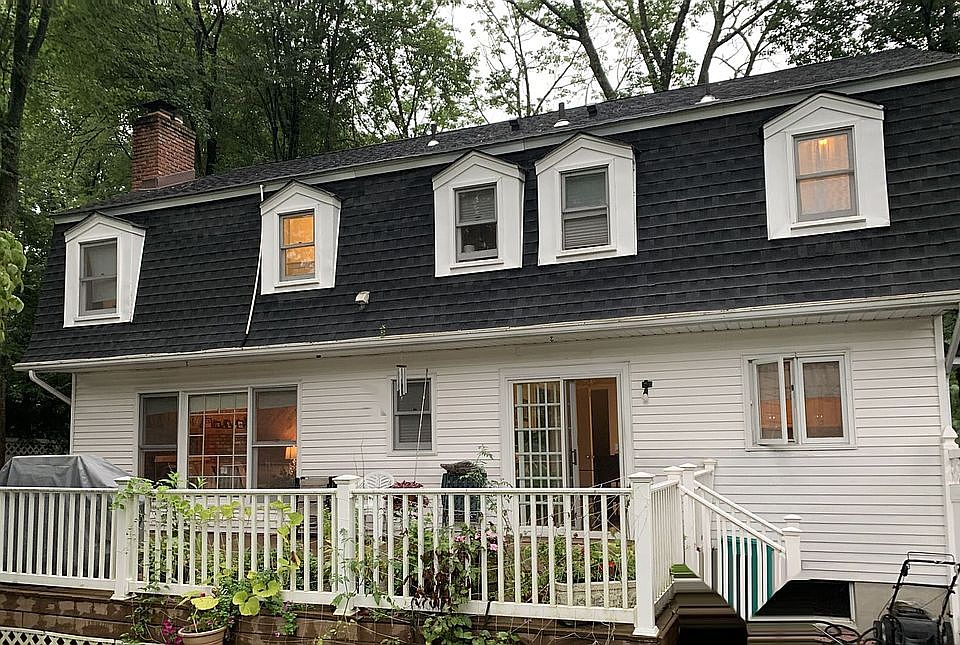 2nd image of 4 Greene St