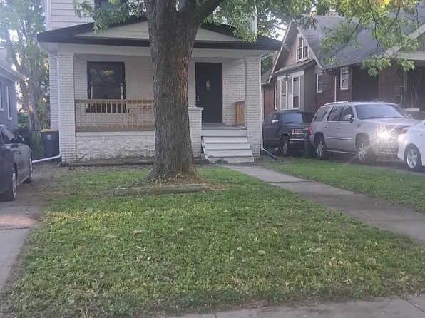 3215 E 28th St #2, Kansas City, MO 64128