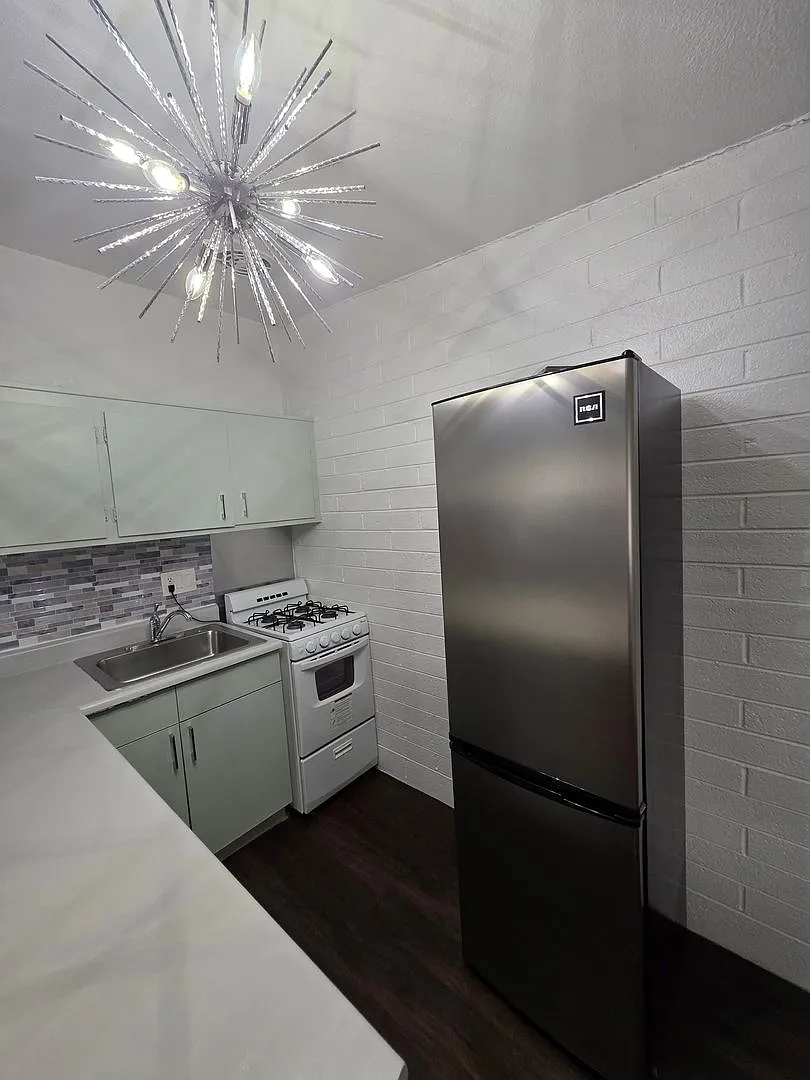 1032 S. Mariana St. — Photo 2
