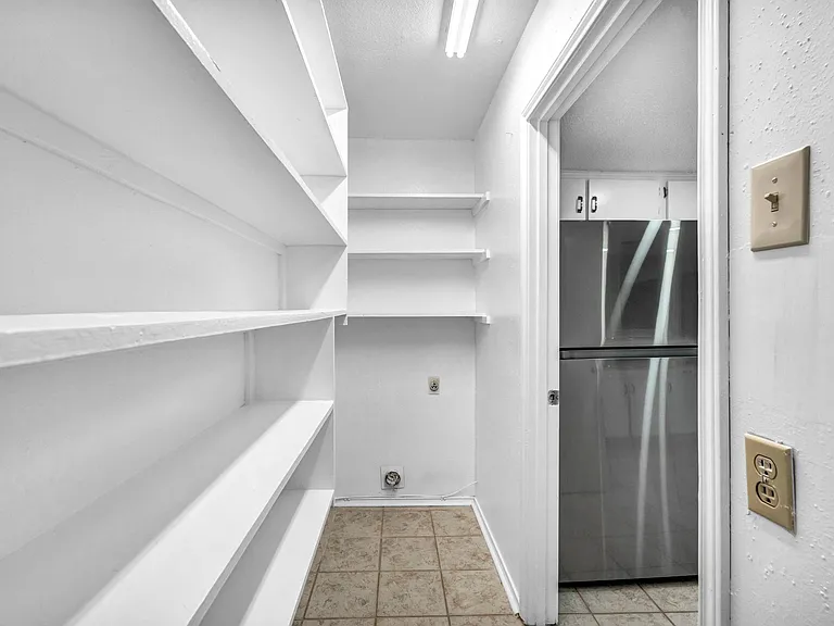 4010 Cima Serena Dr #B — Photo 21