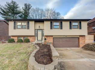 605 N Cherry St, O'Fallon, IL 62269