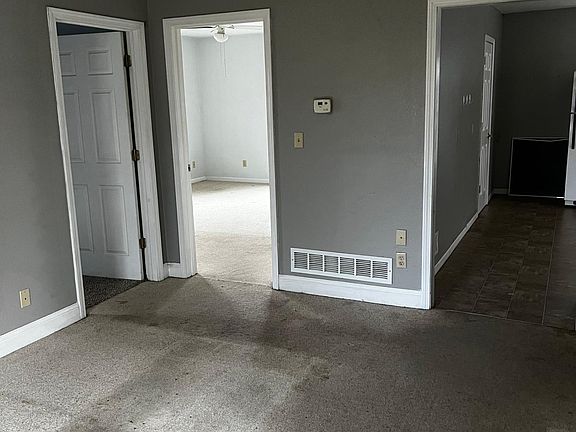 5th image of 420 N Charles St #2