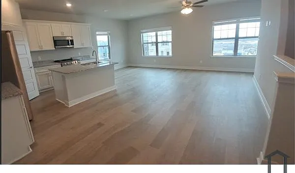 7134 Magnolia Crk #101 — Photo 3