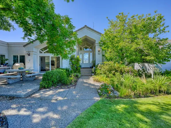 70 Whittington Dr, Newcastle, CA 95658