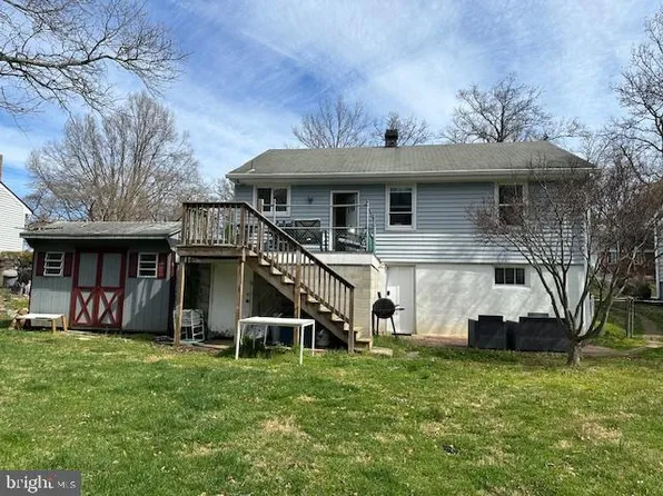 1607 Coral Sea Dr, Rockville, MD 20851