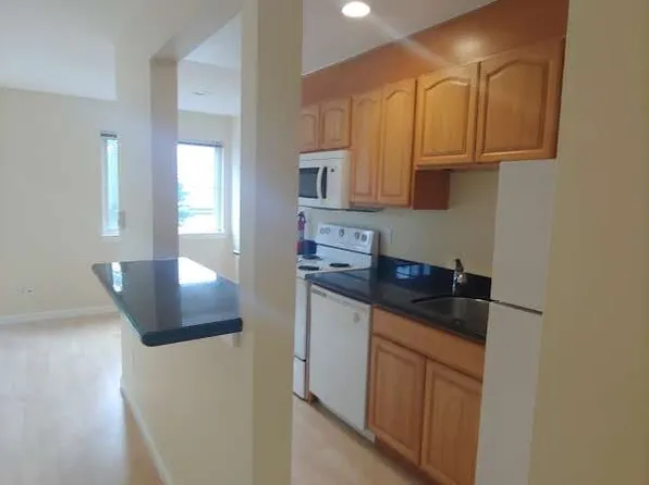 2717 76th Ave SE, Mercer Island, WA